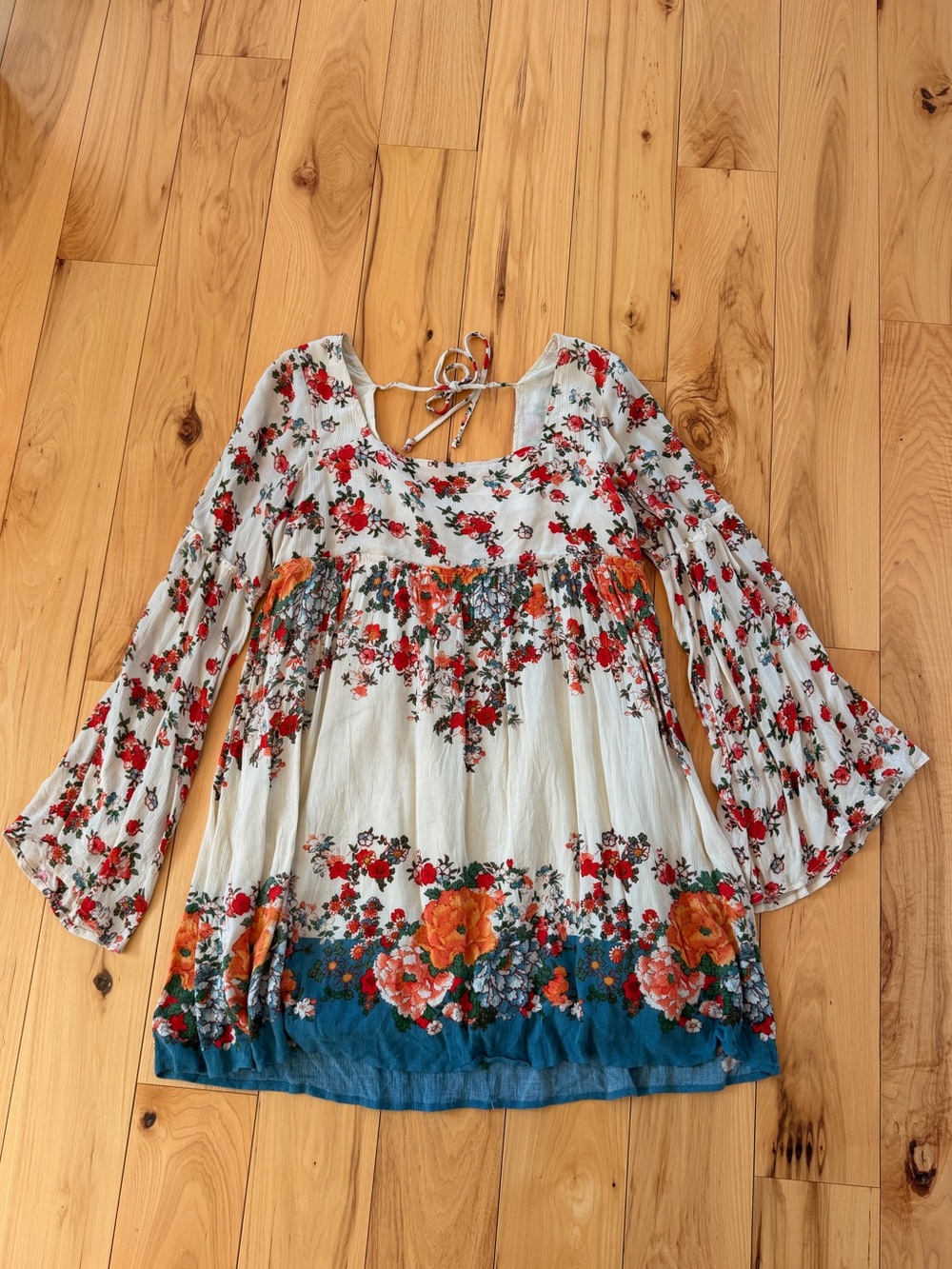 Free People Boho Floral Tie-Back Peasant Top Ivory w/ Red & Orange Floral Dress